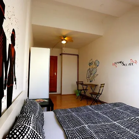 Penthouse Privates Hostel *